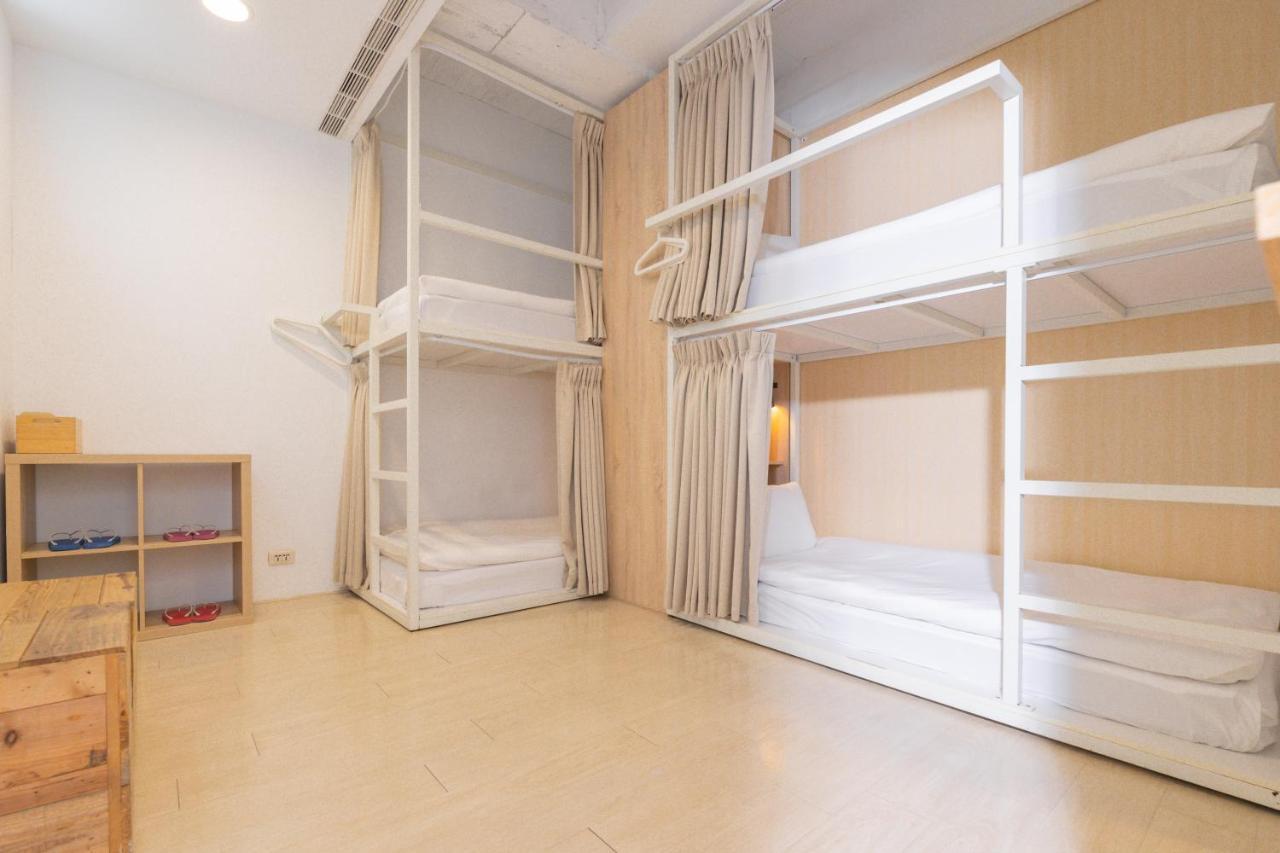 Owlstay Flip Flop - Garden Taipei