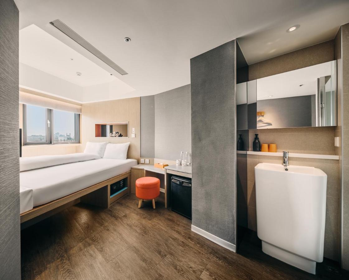 Orange - Ximen, Hotel