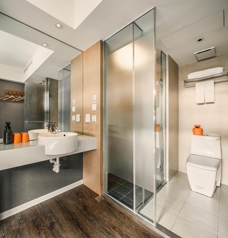 Orange - Ximen, Hotel 3*