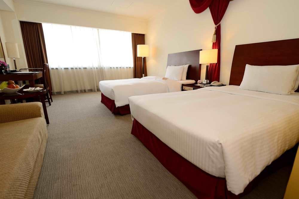 Hotel Caesar Park 4*