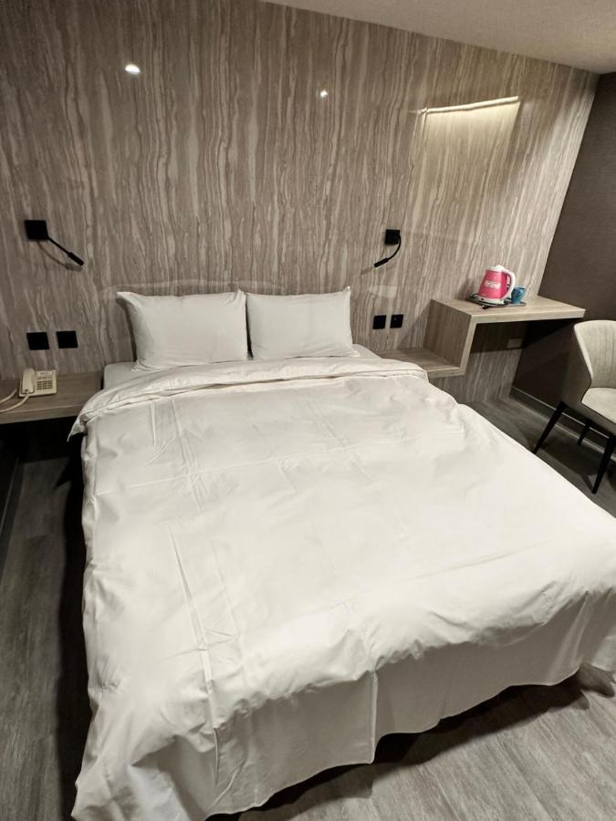 Golden 3* Taipei