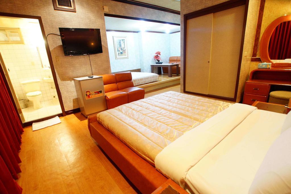 Hotel King National 3*