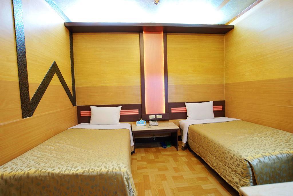 King National Hotel 3*