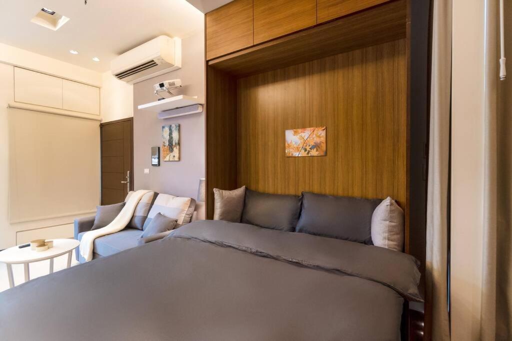 1b1b Cinema, Kitchen, Bathtub, Desk, 1.5min To Mrt • 1房1衛 家庭戲院、廚房、浴缸、書桌，1.5分到市府捷運