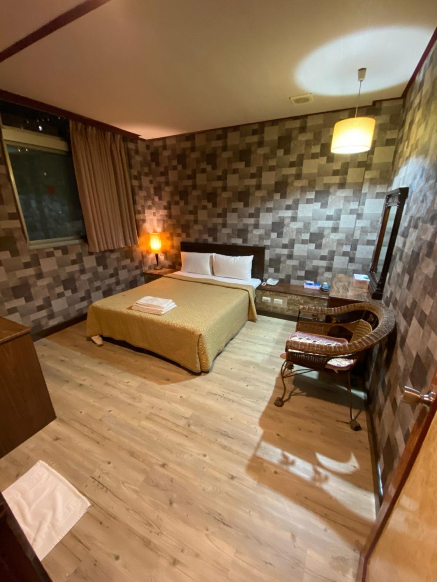 Lee-chan Hotel