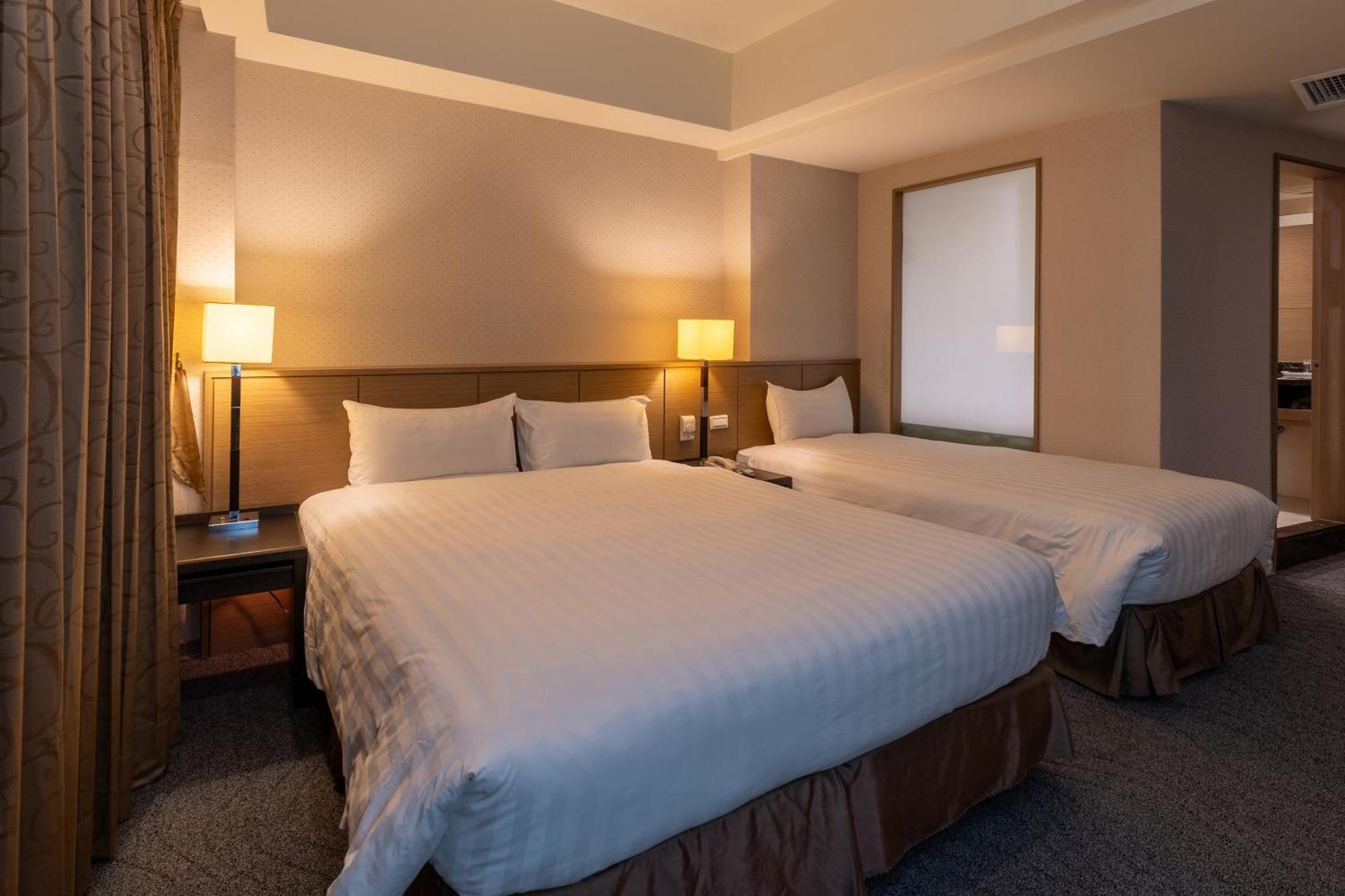 Guide Chongqing Hotel 4*