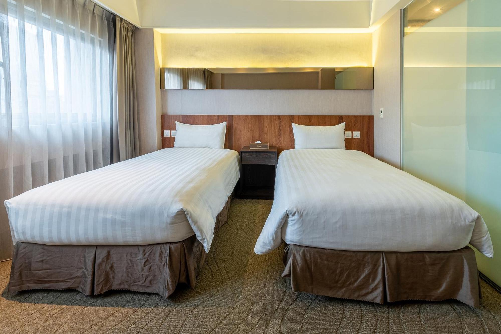 Guide Chongqing Hotel 4*