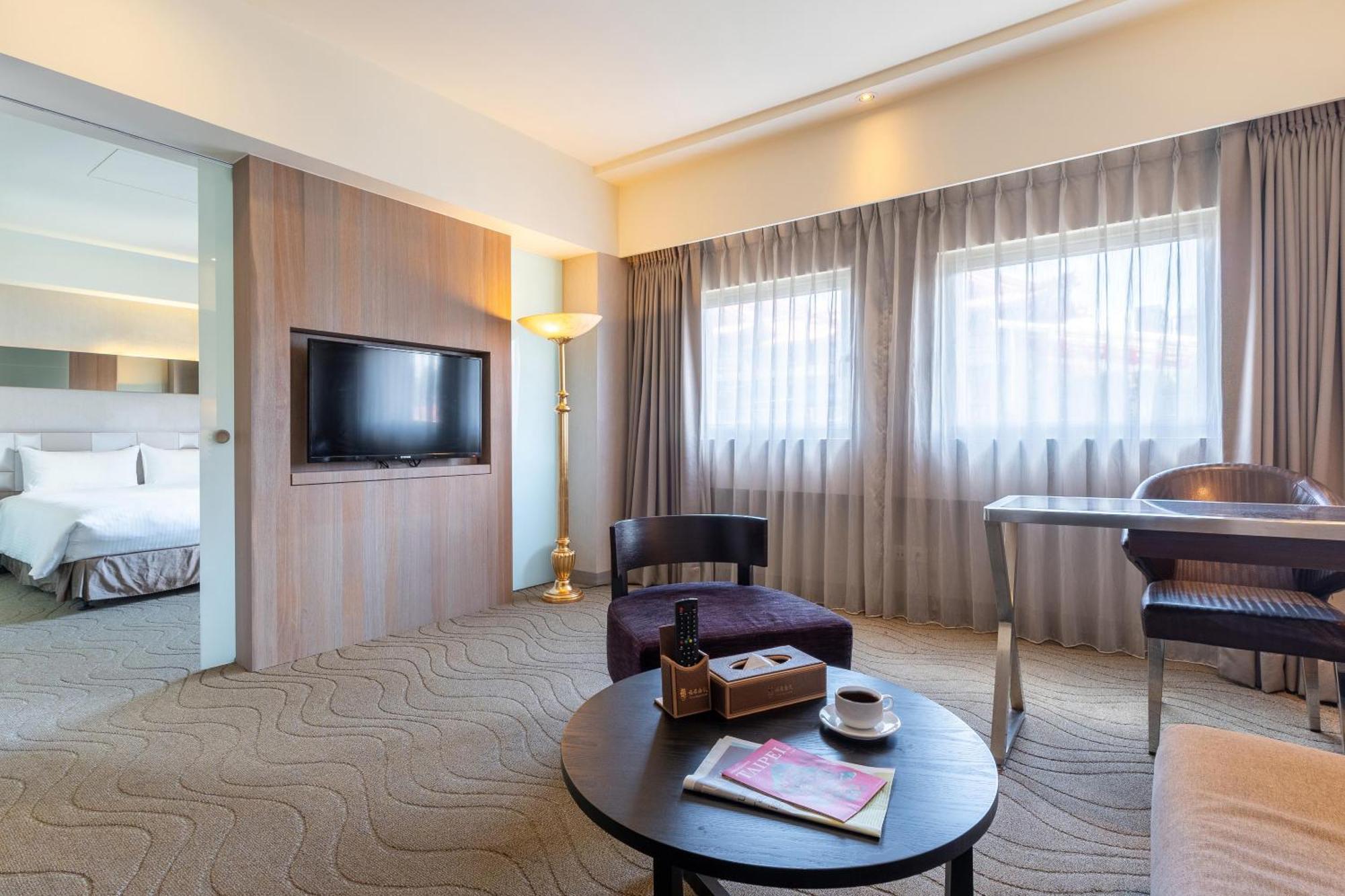 Hotel Guide Chongqing 4*