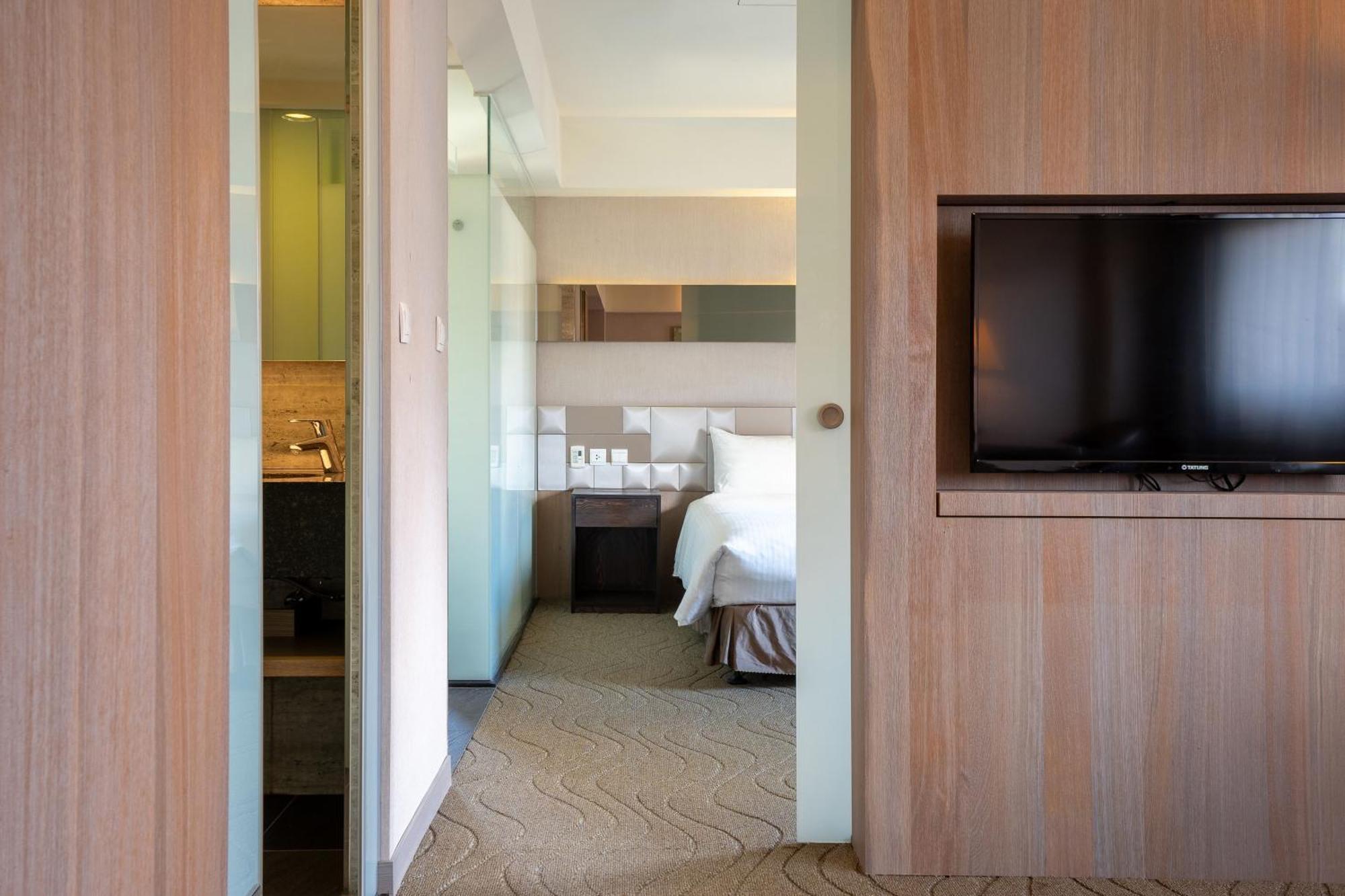 Guide Chongqing Hotel 4*