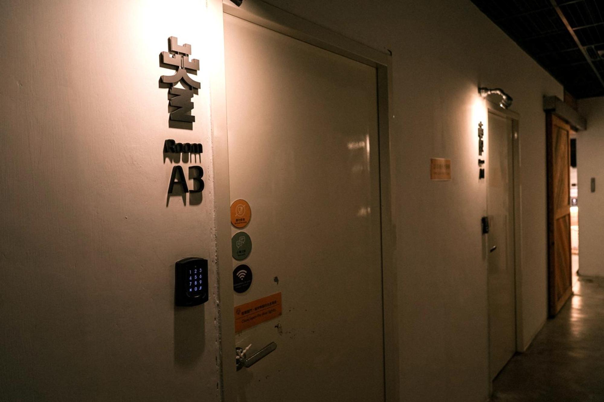 Meeting Mates Hostel *