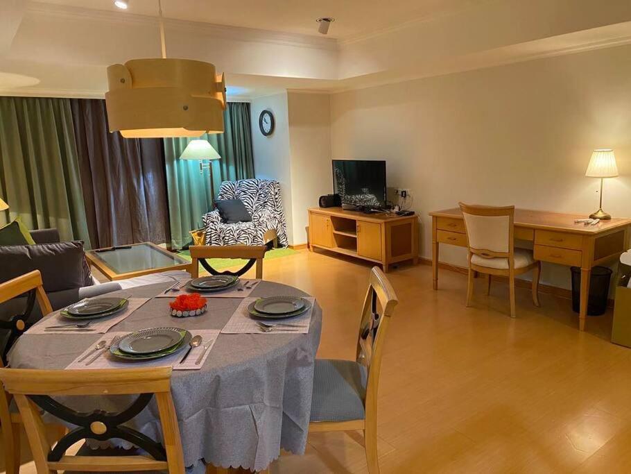 In Beitou Executive For 5 Guests Up To 115 Square Meters With Kitchen * Taipei