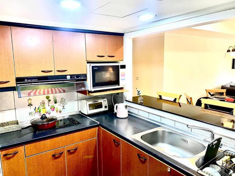 In Beitou Executive For 5 Guests Up To 115 Square Meters With Kitchen Apartment