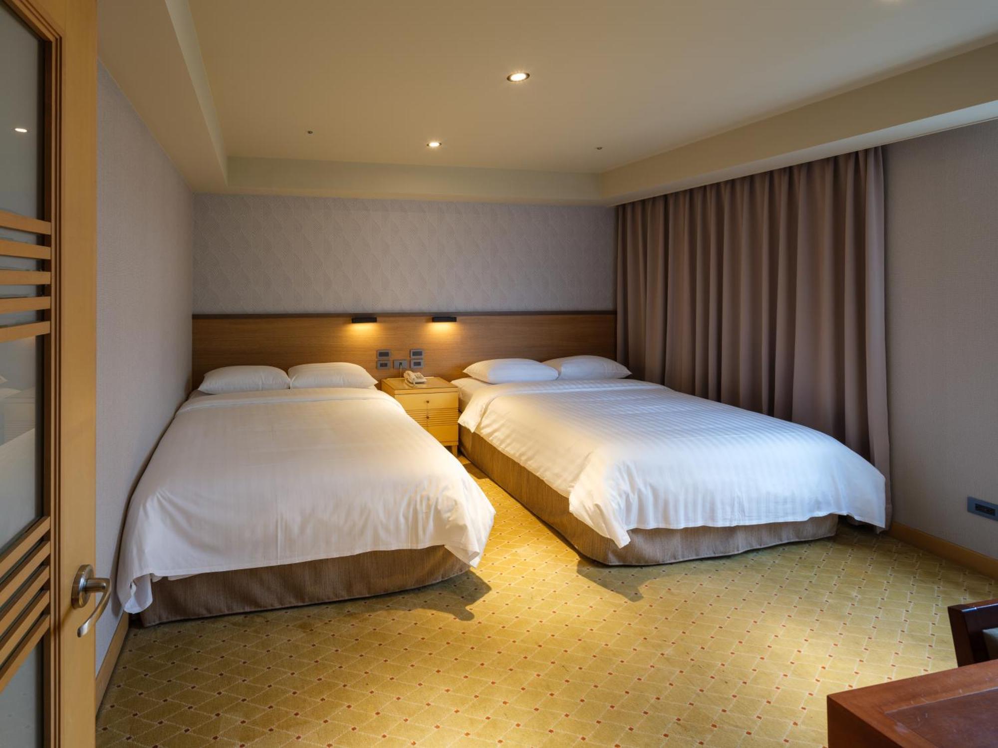 Rich & Free - Fuzhong 富逸旅趣-板橋府中館 3*