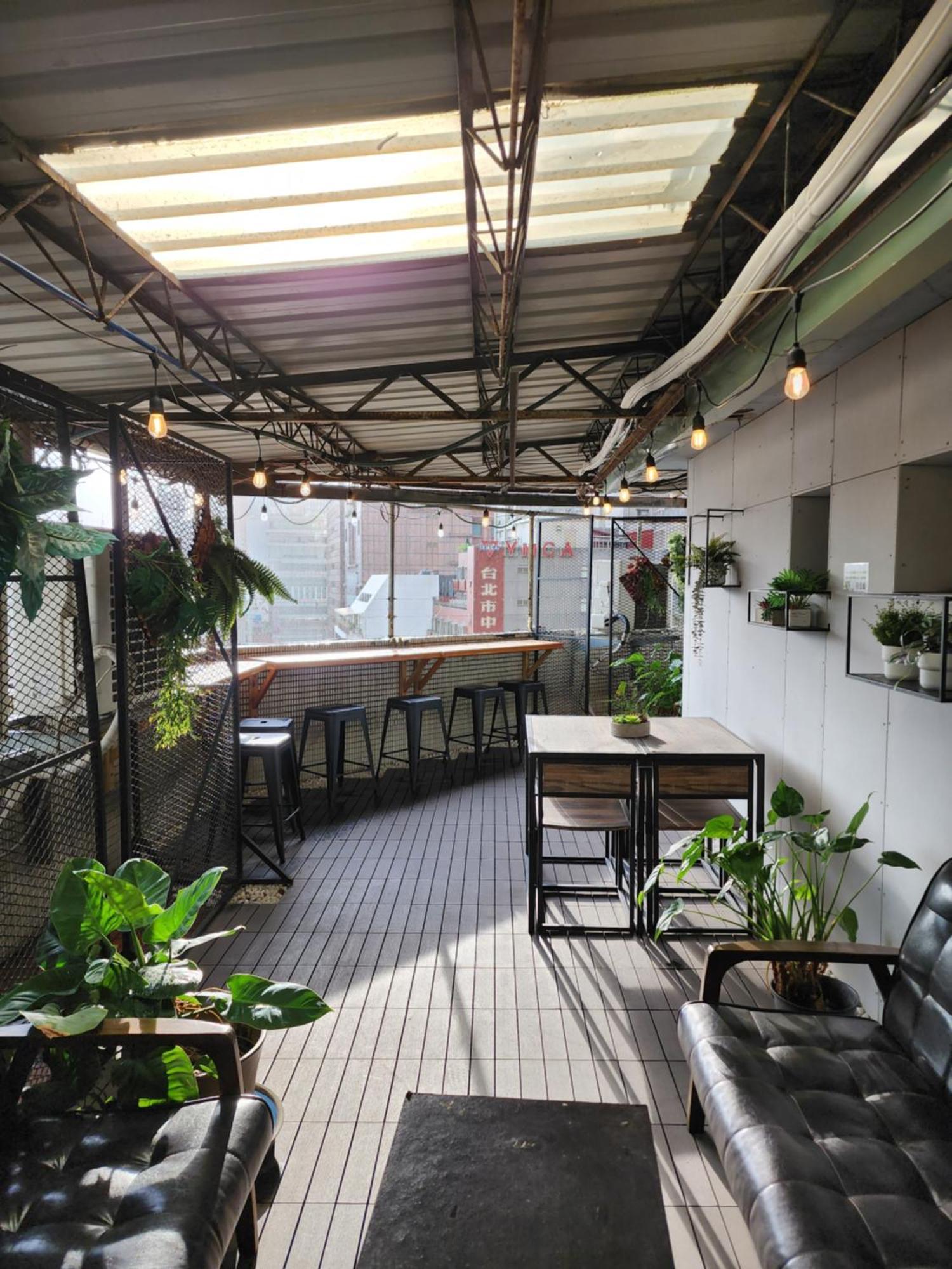 Hostel Cube - Main Station Taipei