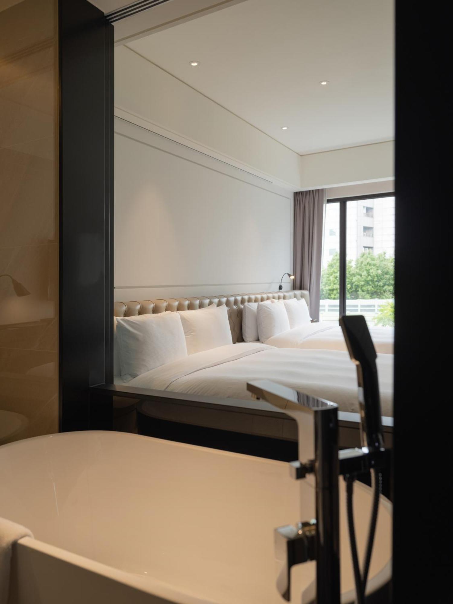 Mvsa+michelin 2 Starred Molino De Urdaniz Hotel 4*