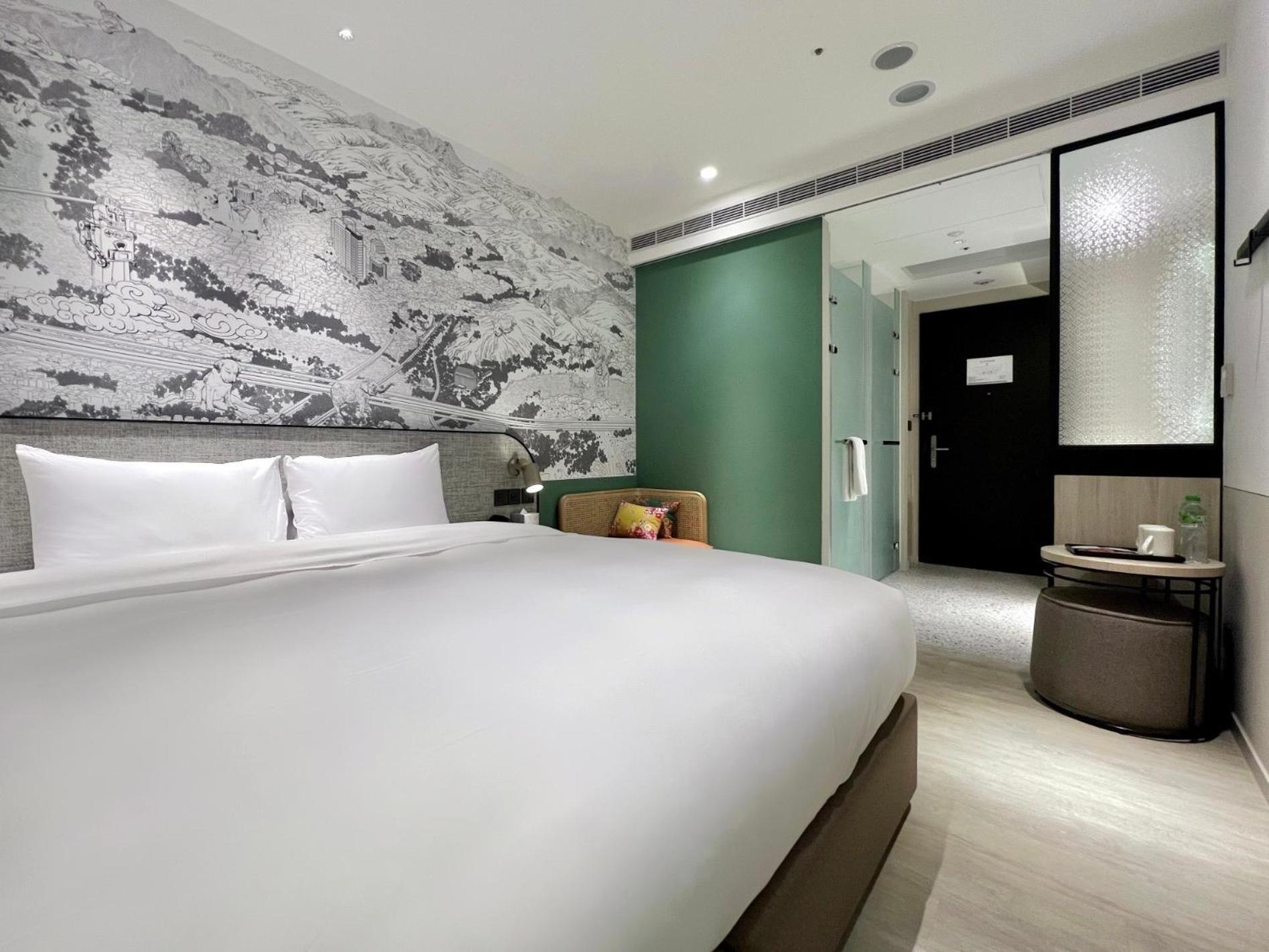 Hotel Boutech Jiantan 4*