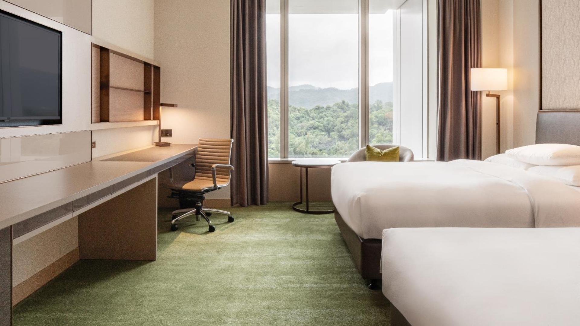 Courtyard By Marriott 5*