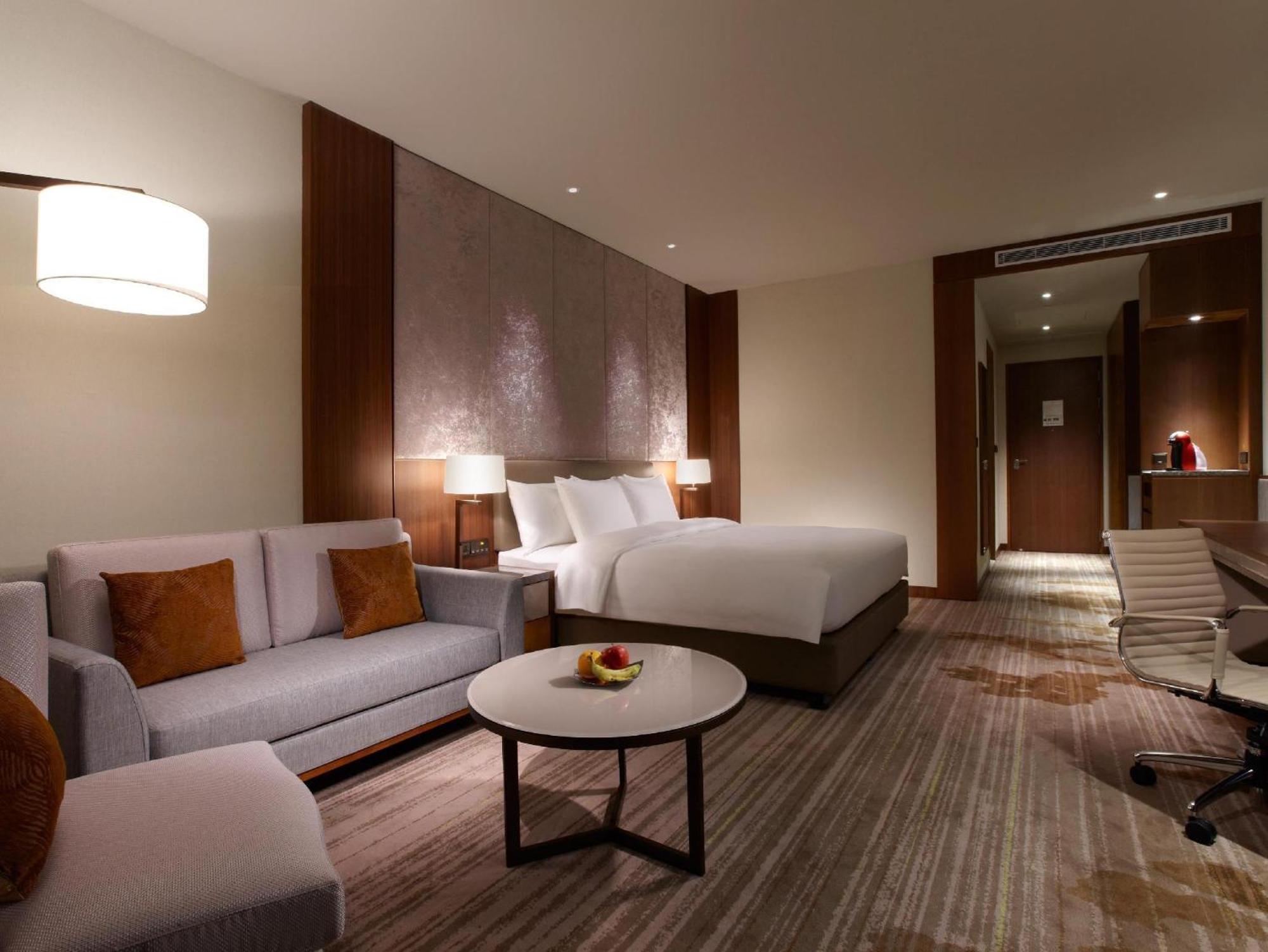 Courtyard By Marriott Hotel