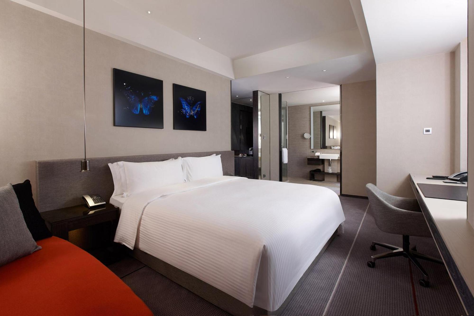 Humble House Taipei, Curio Collection By Hilton