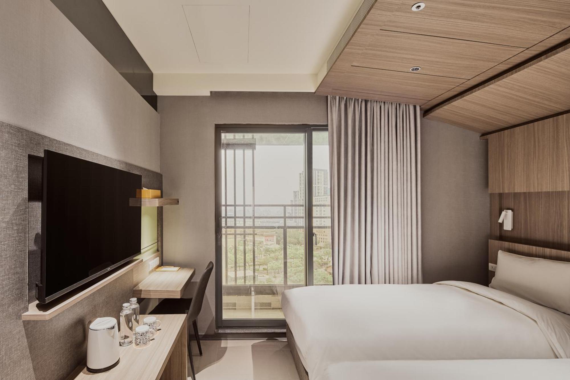 Orange -hanzhong, Hotel 3*