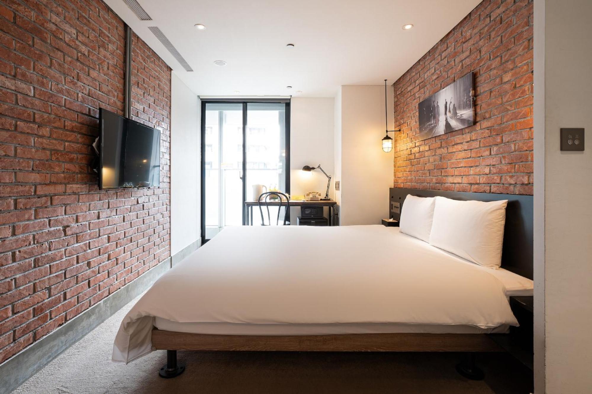 Check Songjiang Hotel Taipei
