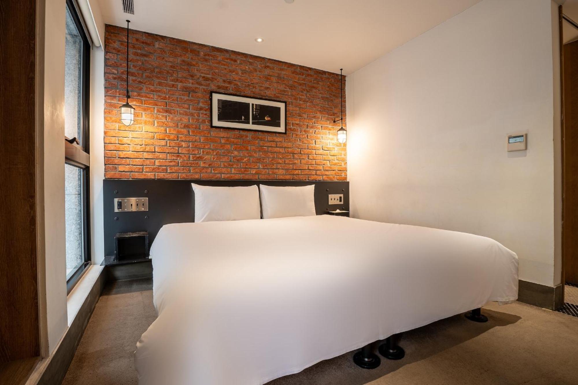 Check Songjiang 3* Taipei