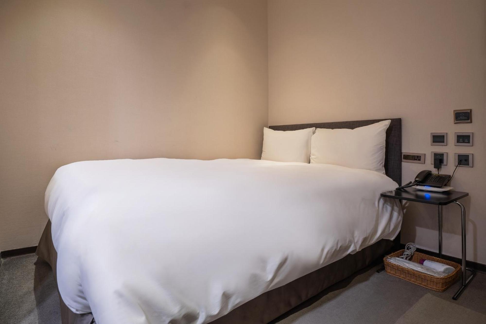 Hotel Check Xinyi 3*