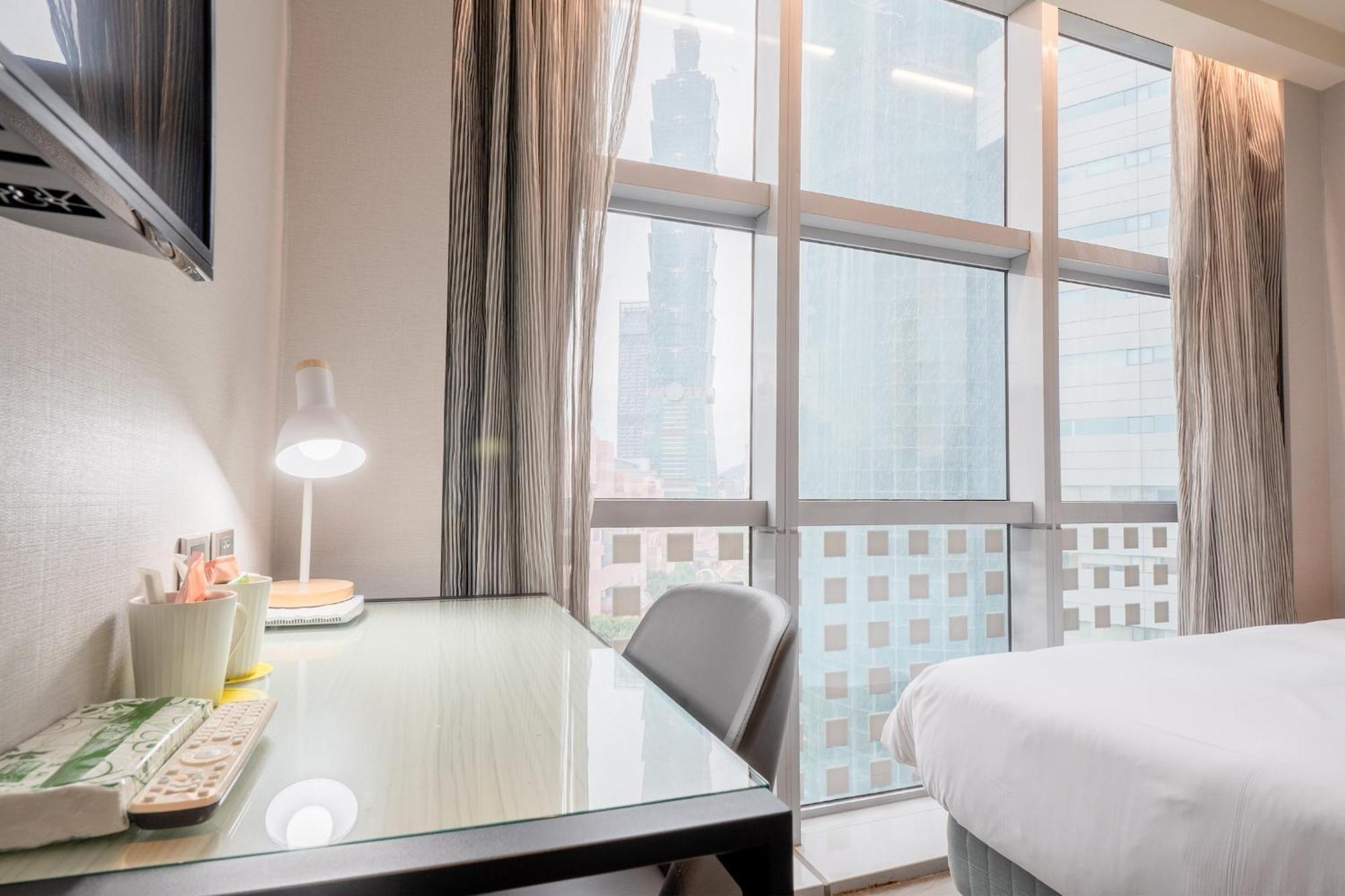 Hotel Check Xinyi