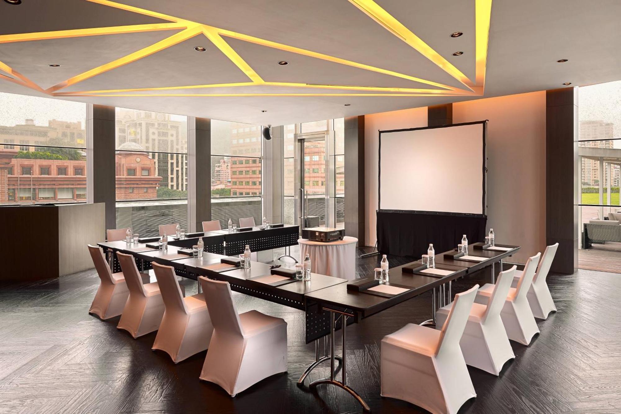 Le Meridien Hotel Taipei