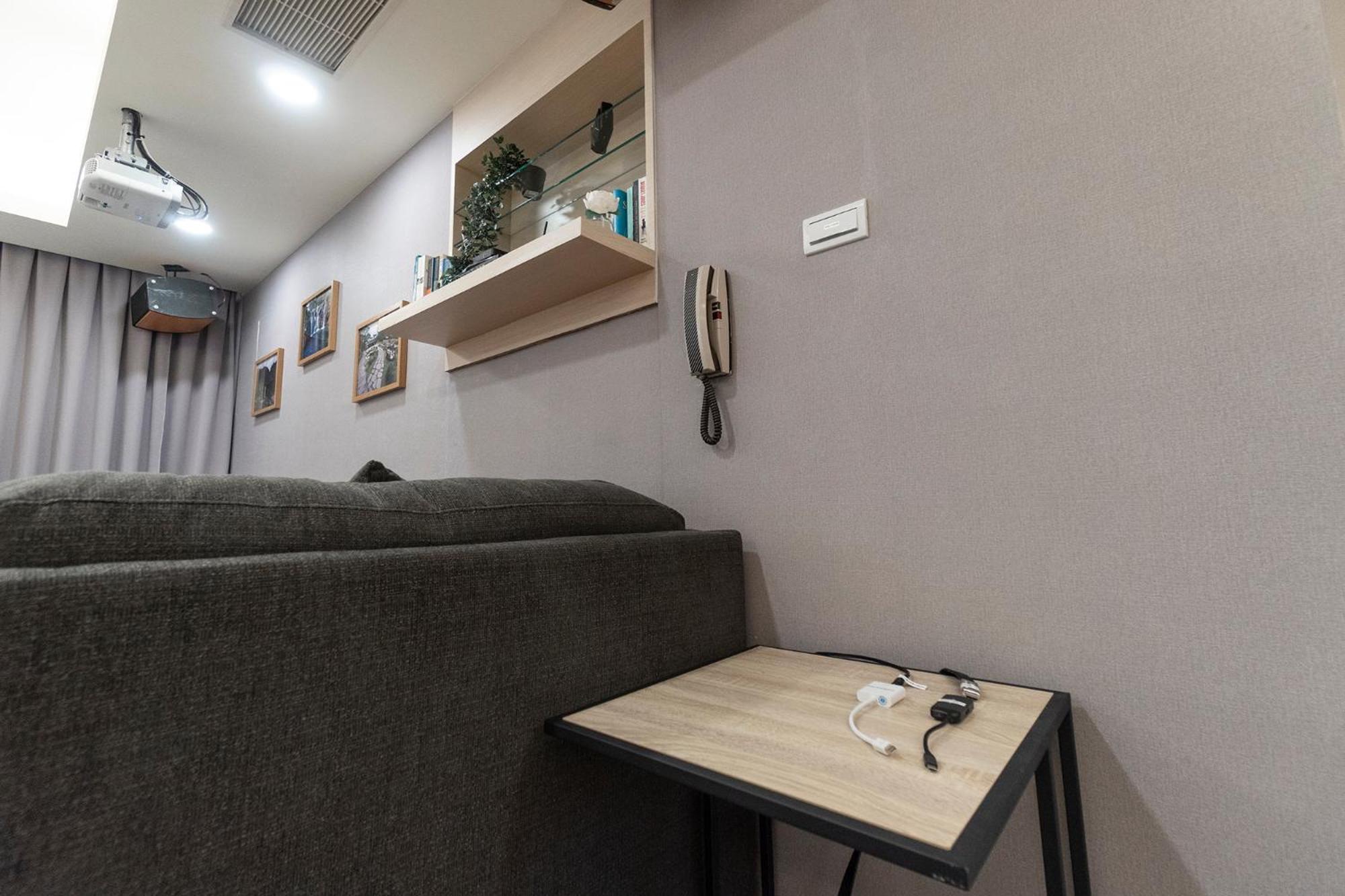 3b2b Warm Cinema 4 Min To Xinyi Anhe Mrt 三房二衛 投影機 4分到信義安和站 Apartment *