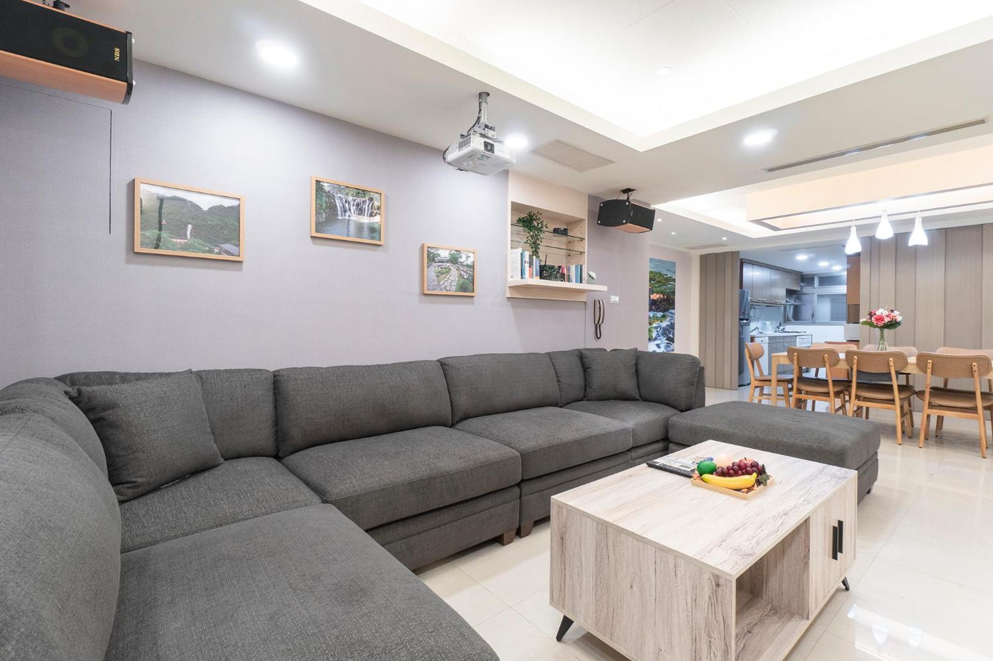 3b2b Warm Cinema 4 Min To Xinyi Anhe Mrt 三房二衛 投影機 4分到信義安和站