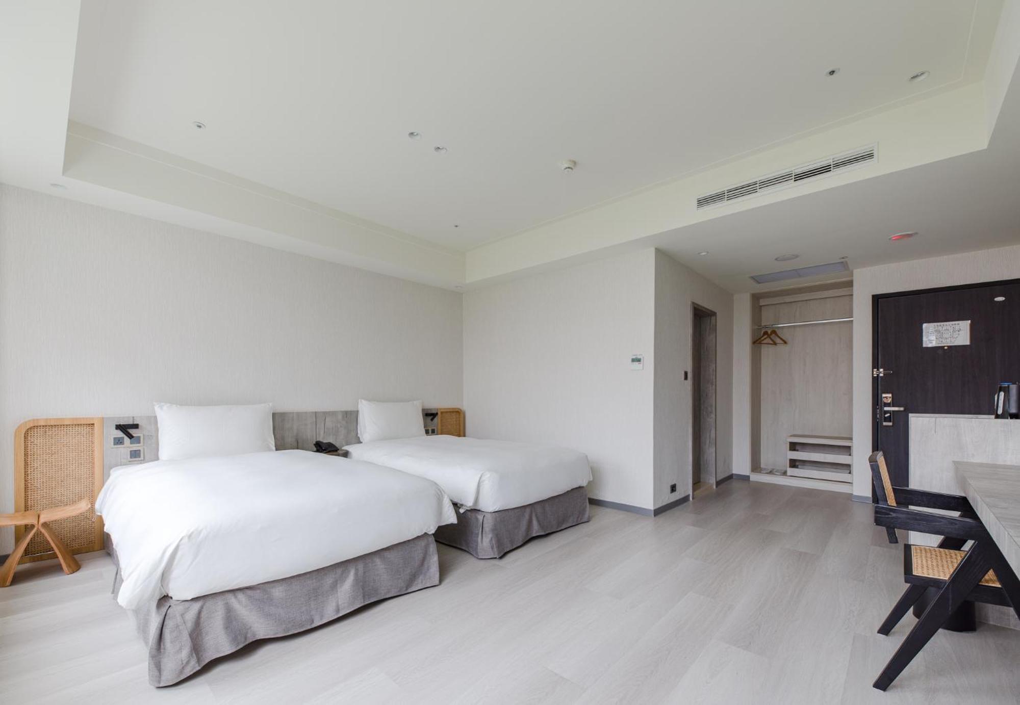 Dahu Park Hotel Taipei
