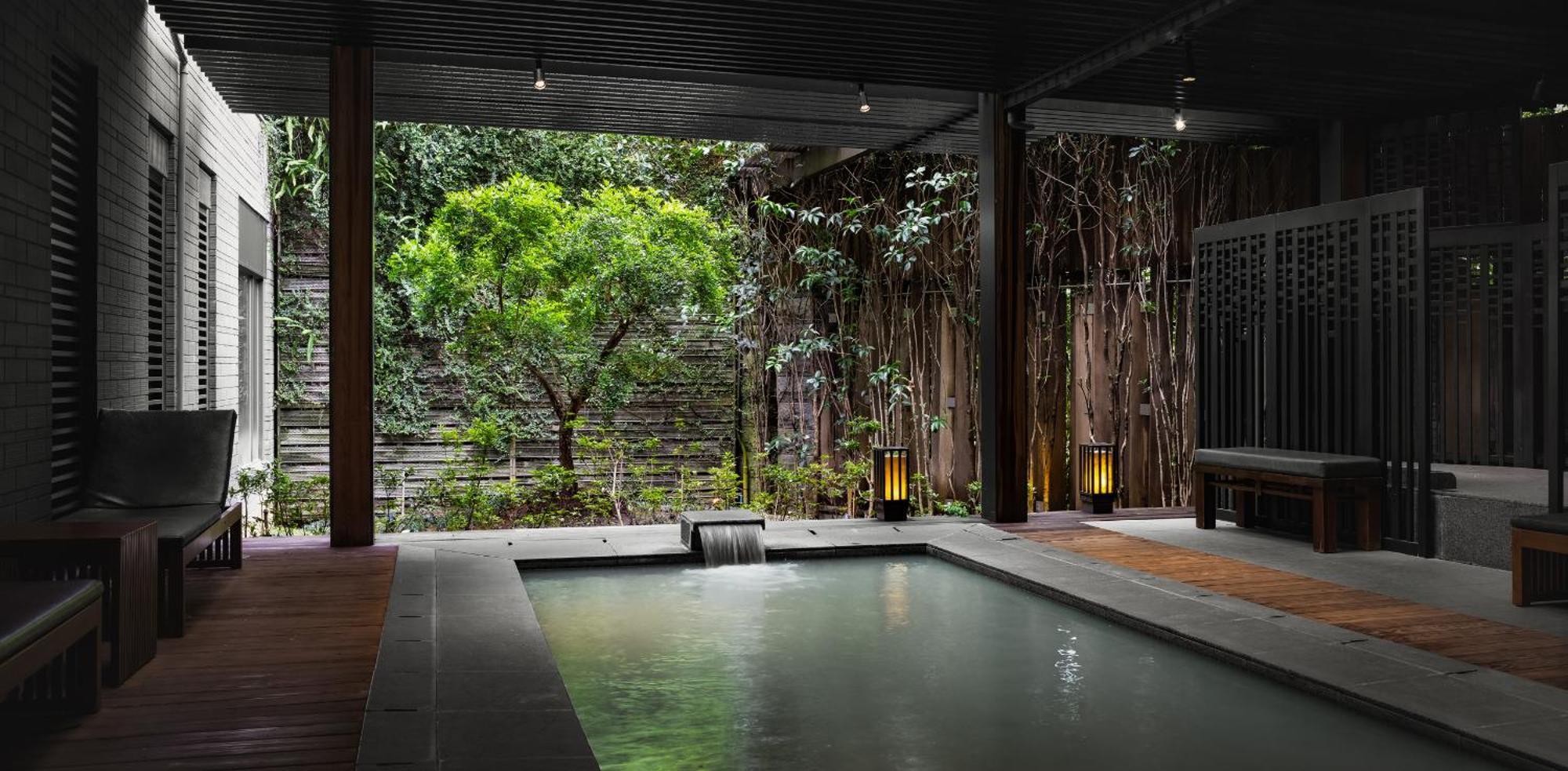 Grand View Beitou 5*