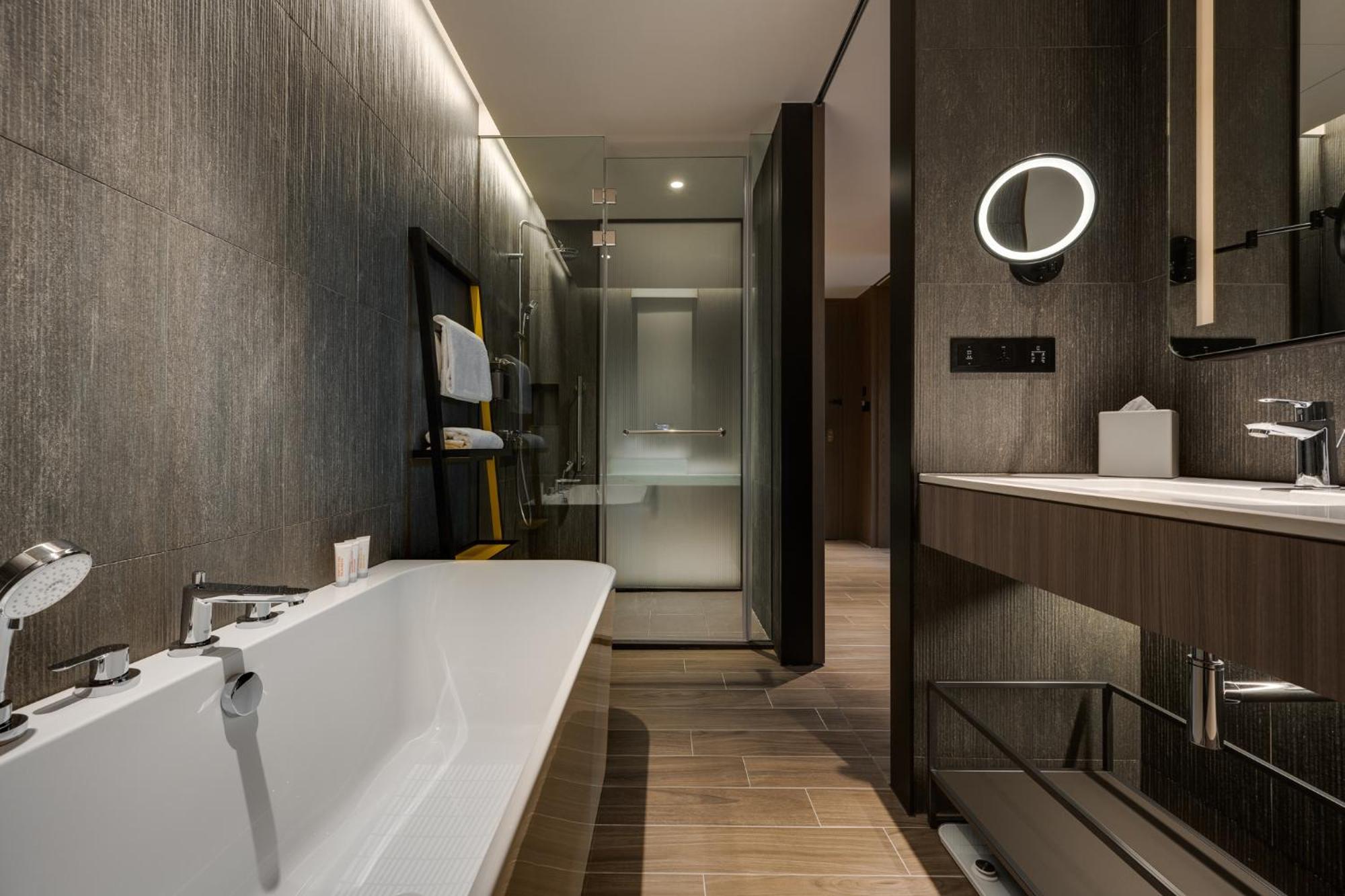 Resonance Taipei, Tapestry Collection By Hilton Taipei