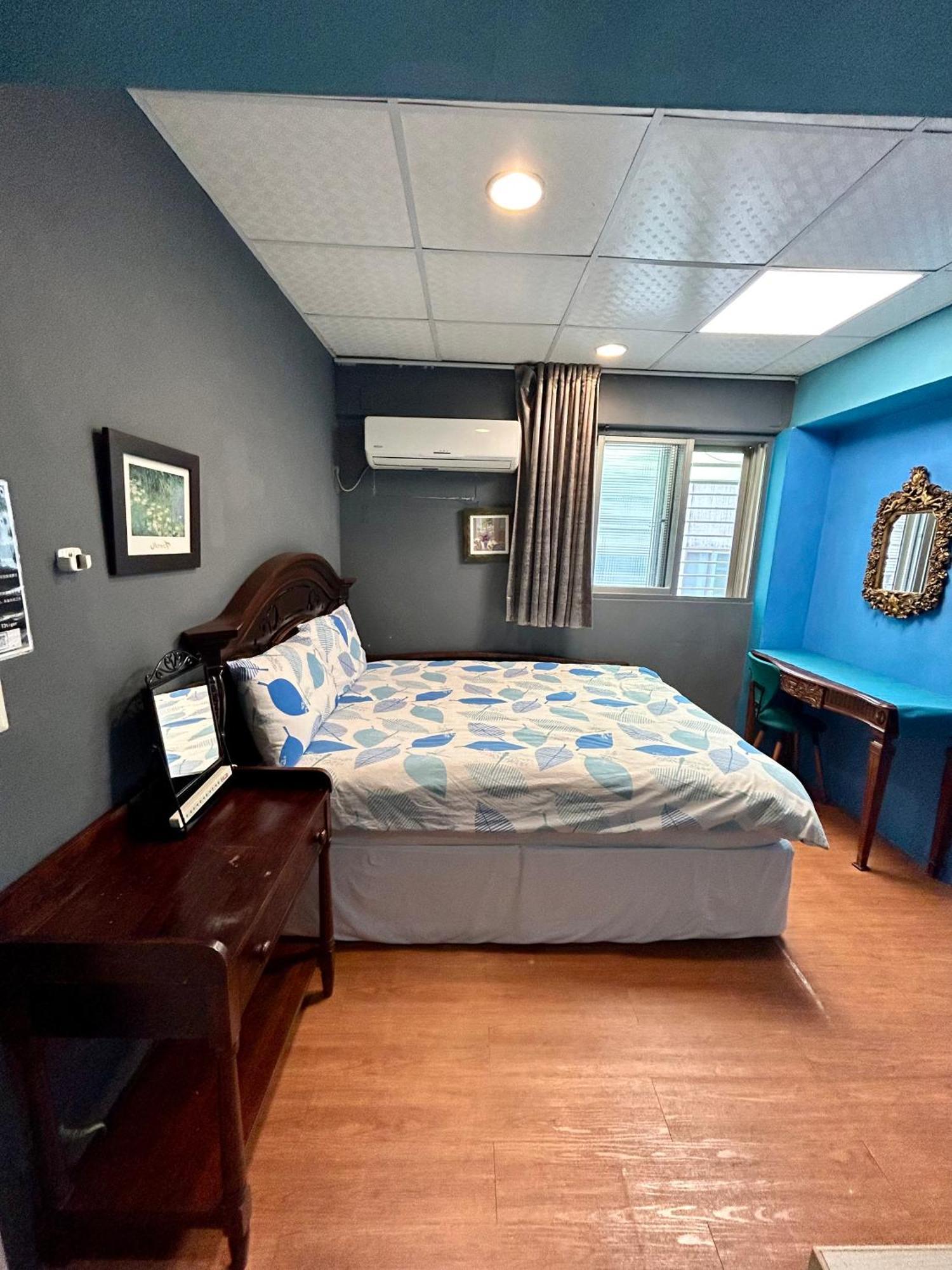 Triple Tiger Hostel *