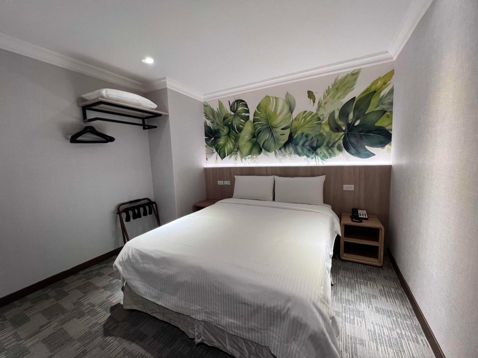 Penginapan East Dragon 3*
