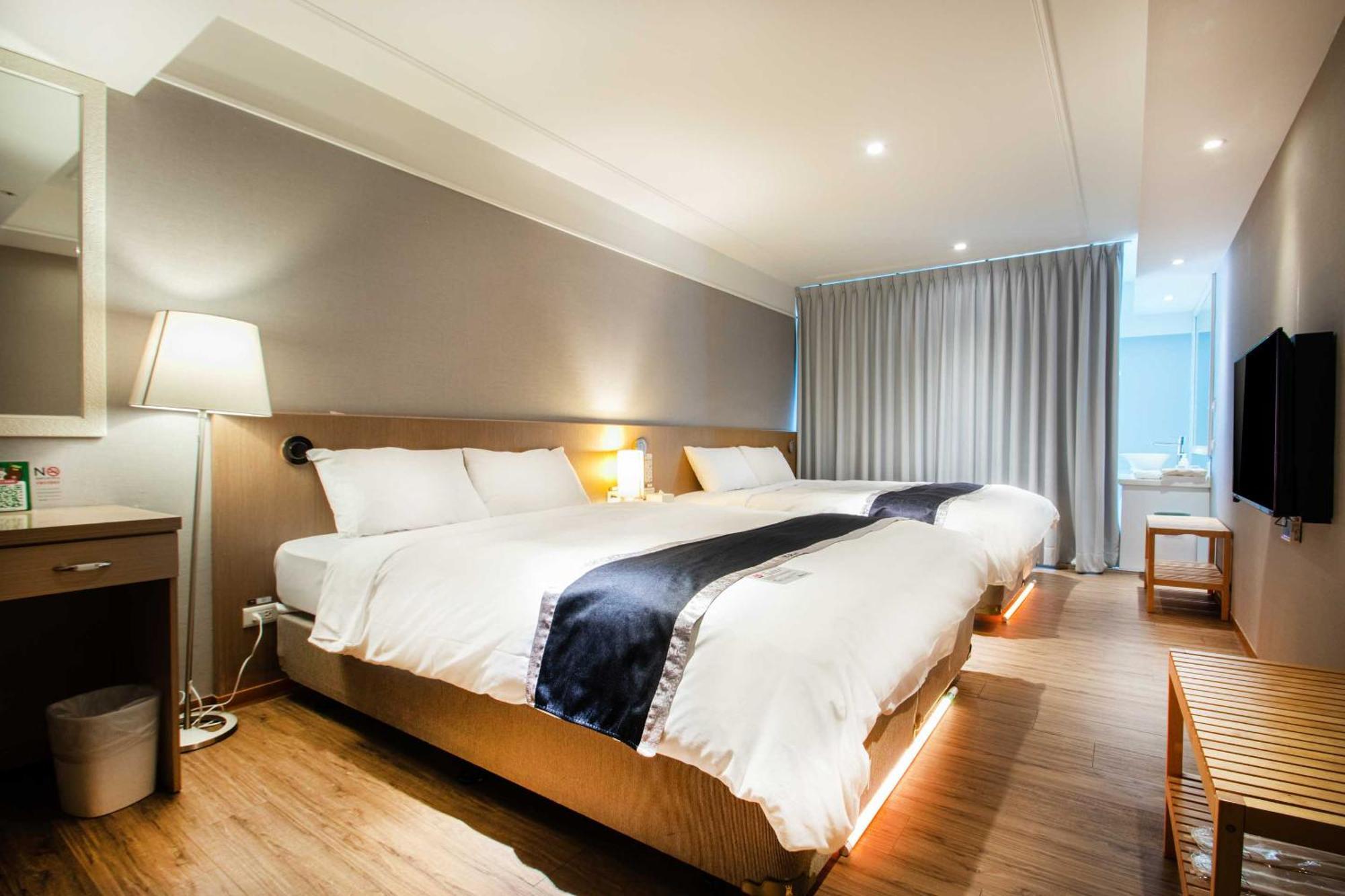 Stay Inn Inn Taipei