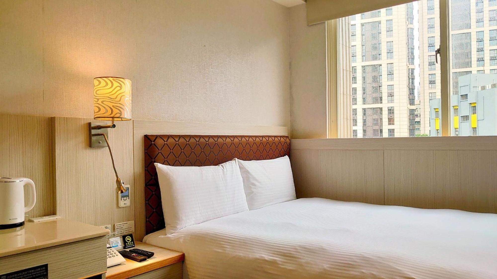 Hub Banqiao Branch Hotel