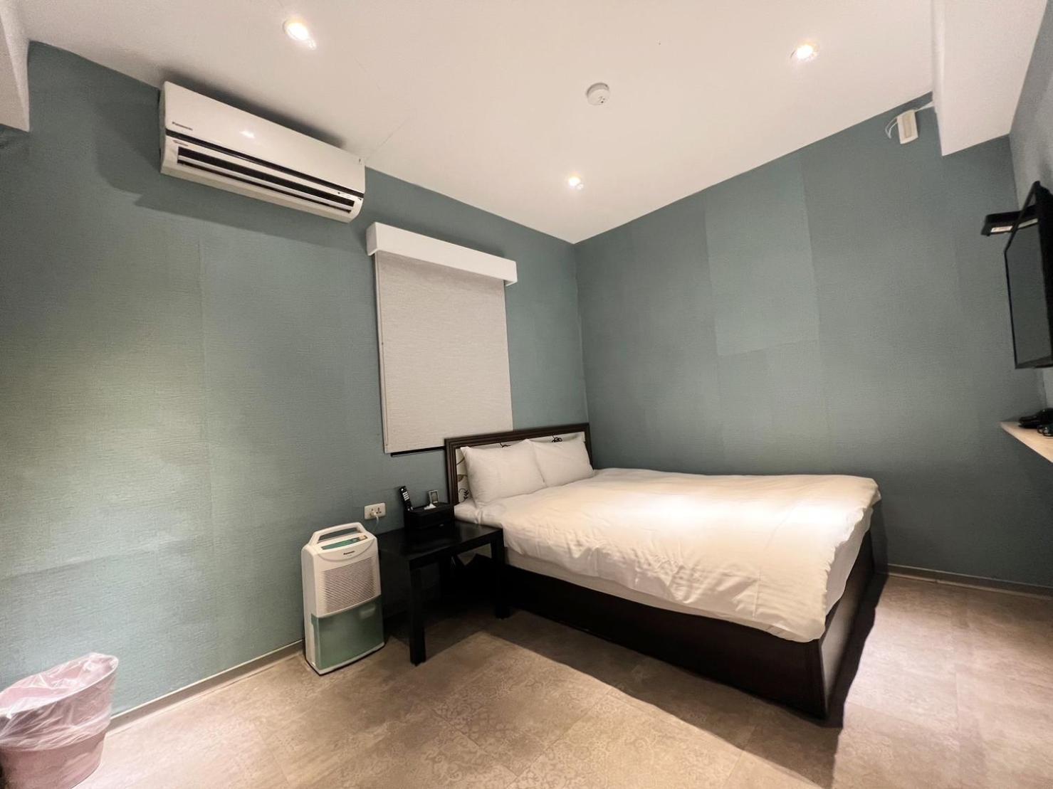 Donni For Rent 2*