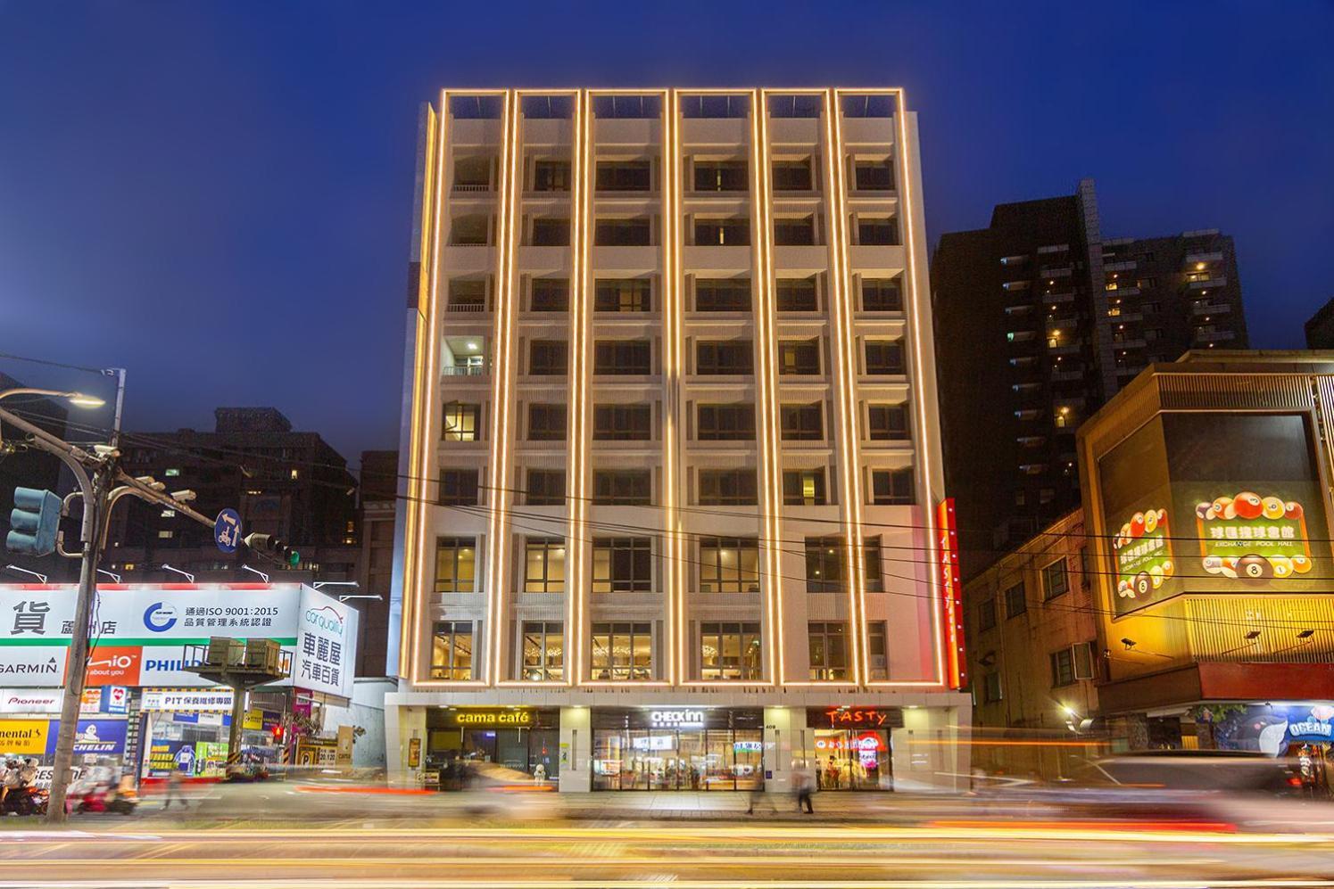 Check New Luzhou Hotel Taipei