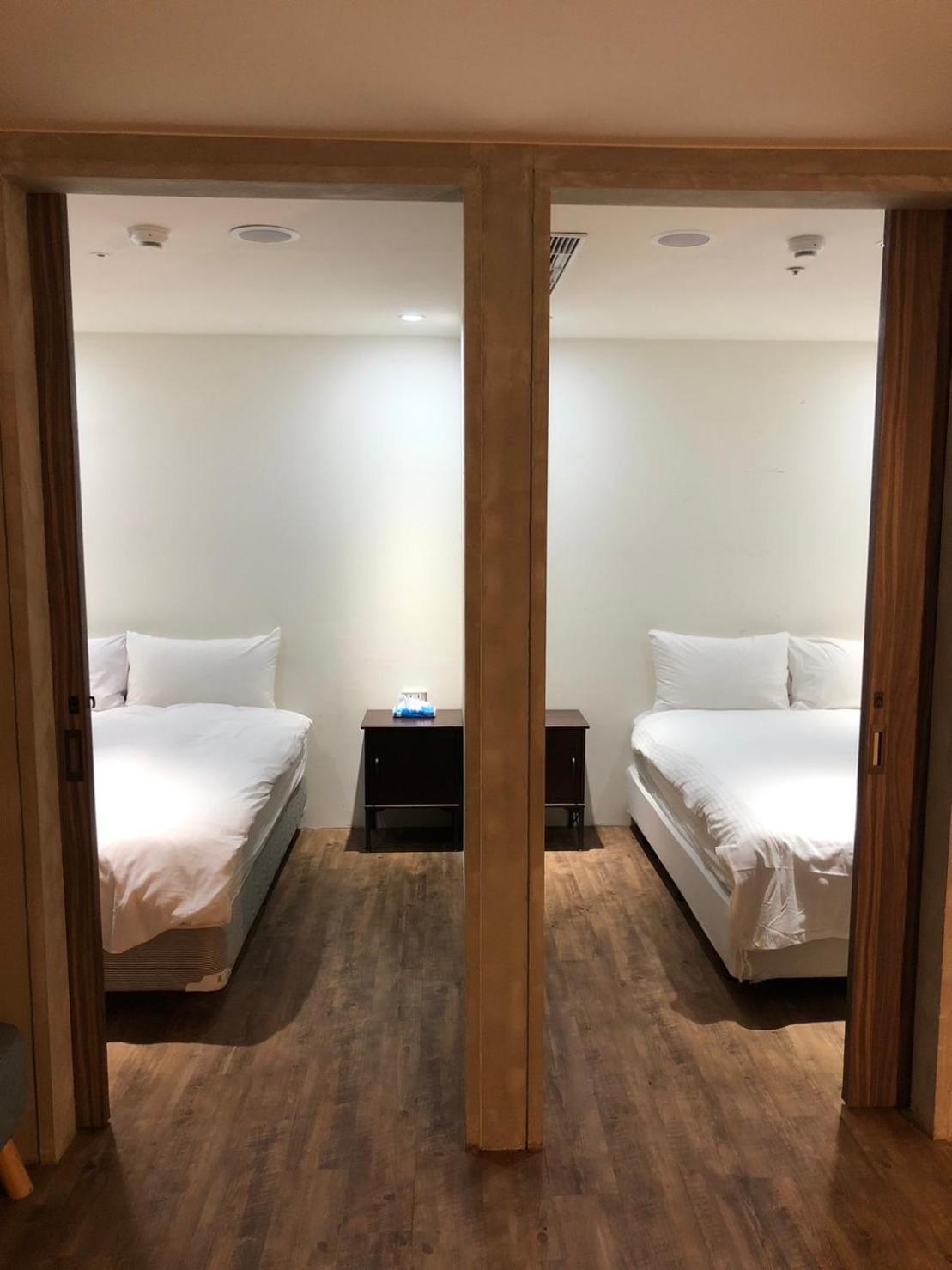 Capsule hotel Meworld - Daan Taipei