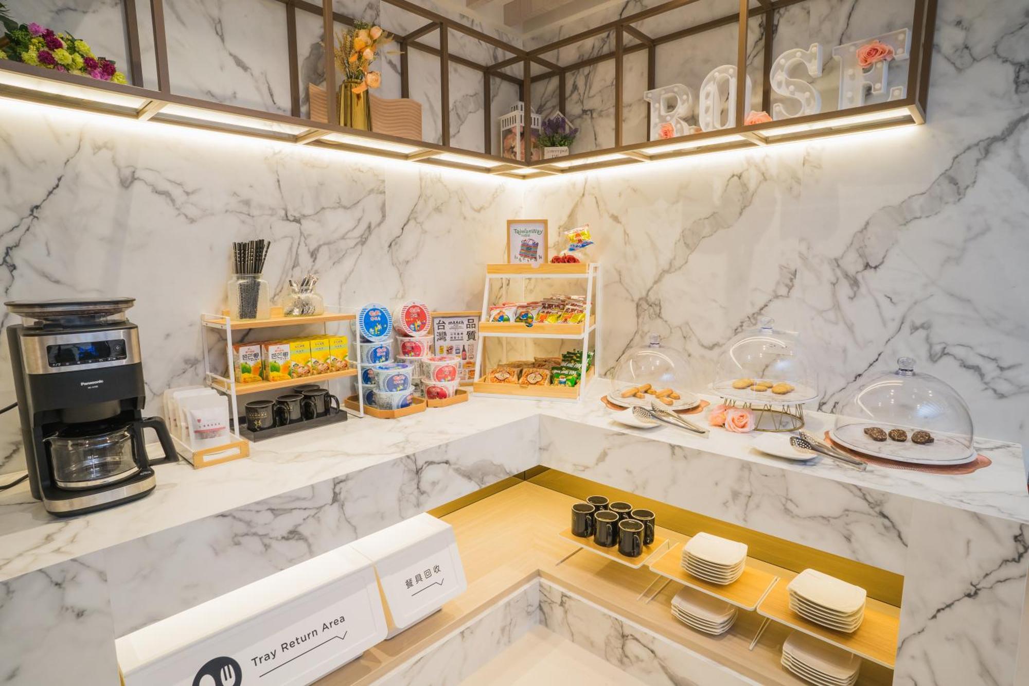 Royal Rose Station Hotel 3*