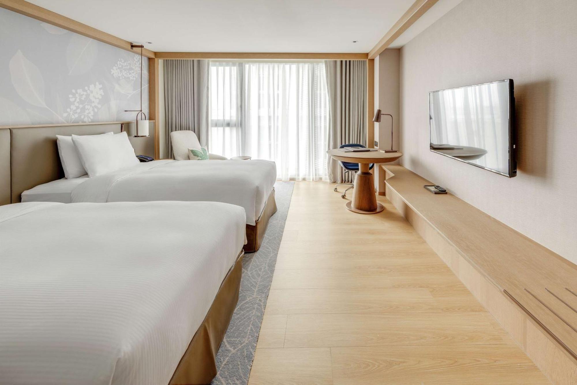 Hotel Doubletree By Hilton Zhongshan 4*