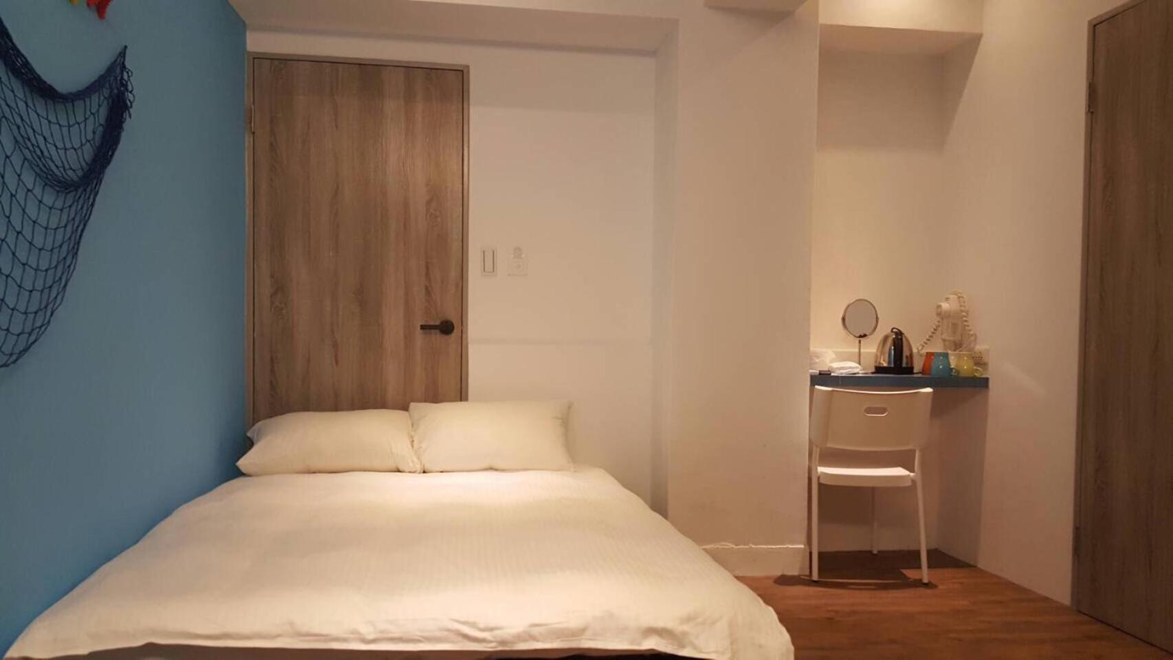 Honey Hotel