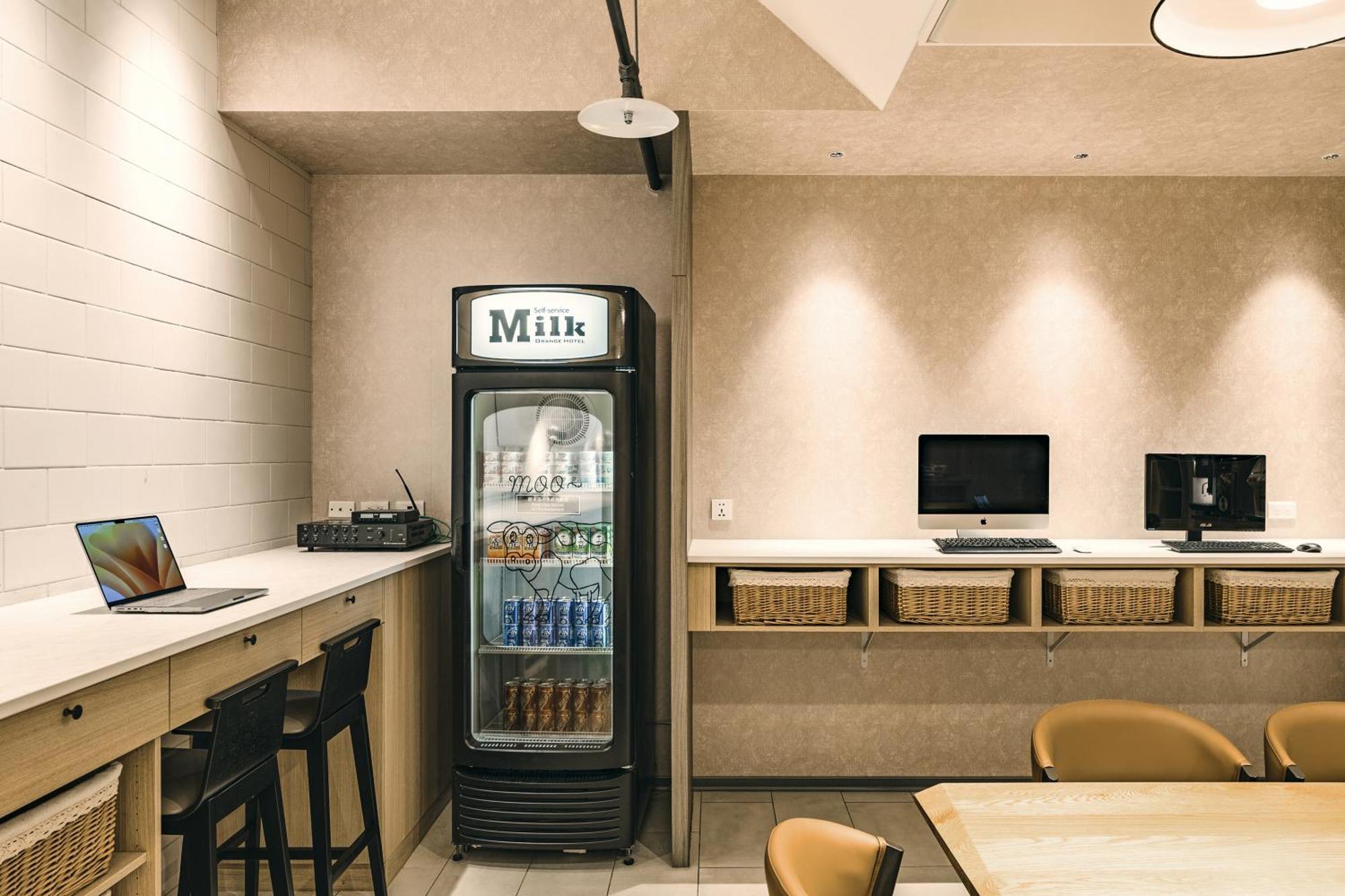 Orange - Ximen, Hotel