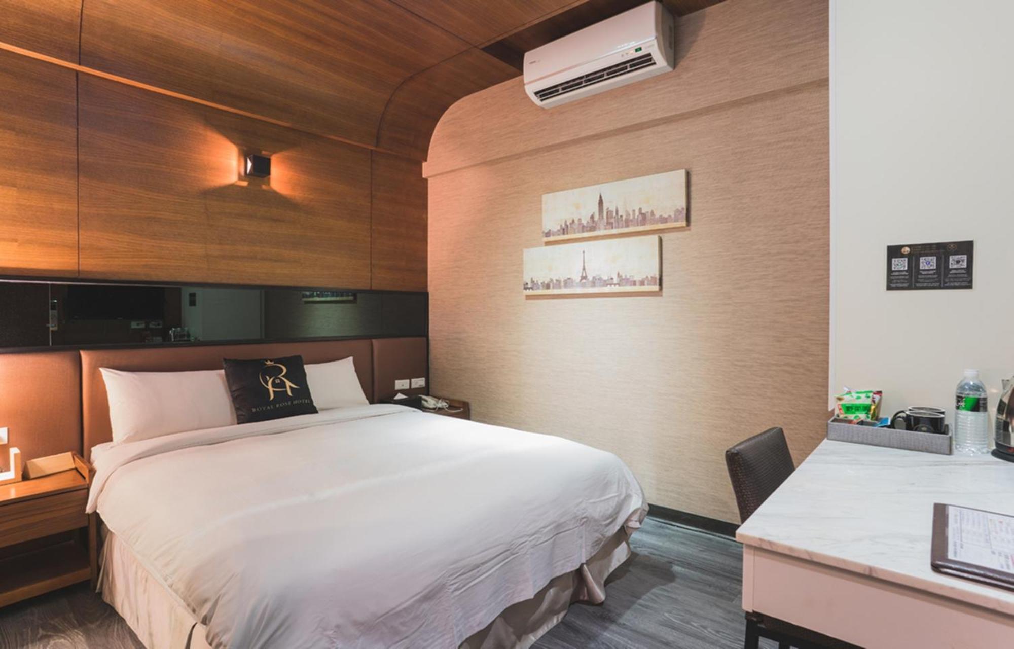 Hotel Royal Rose Station 3*