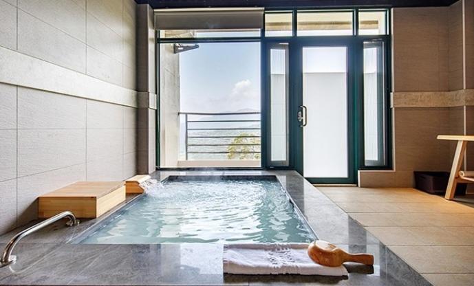 Resor Yanmin Hot Spring