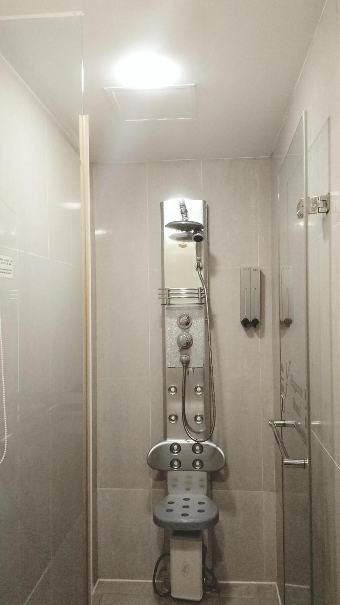 Elegance Hotel 3*