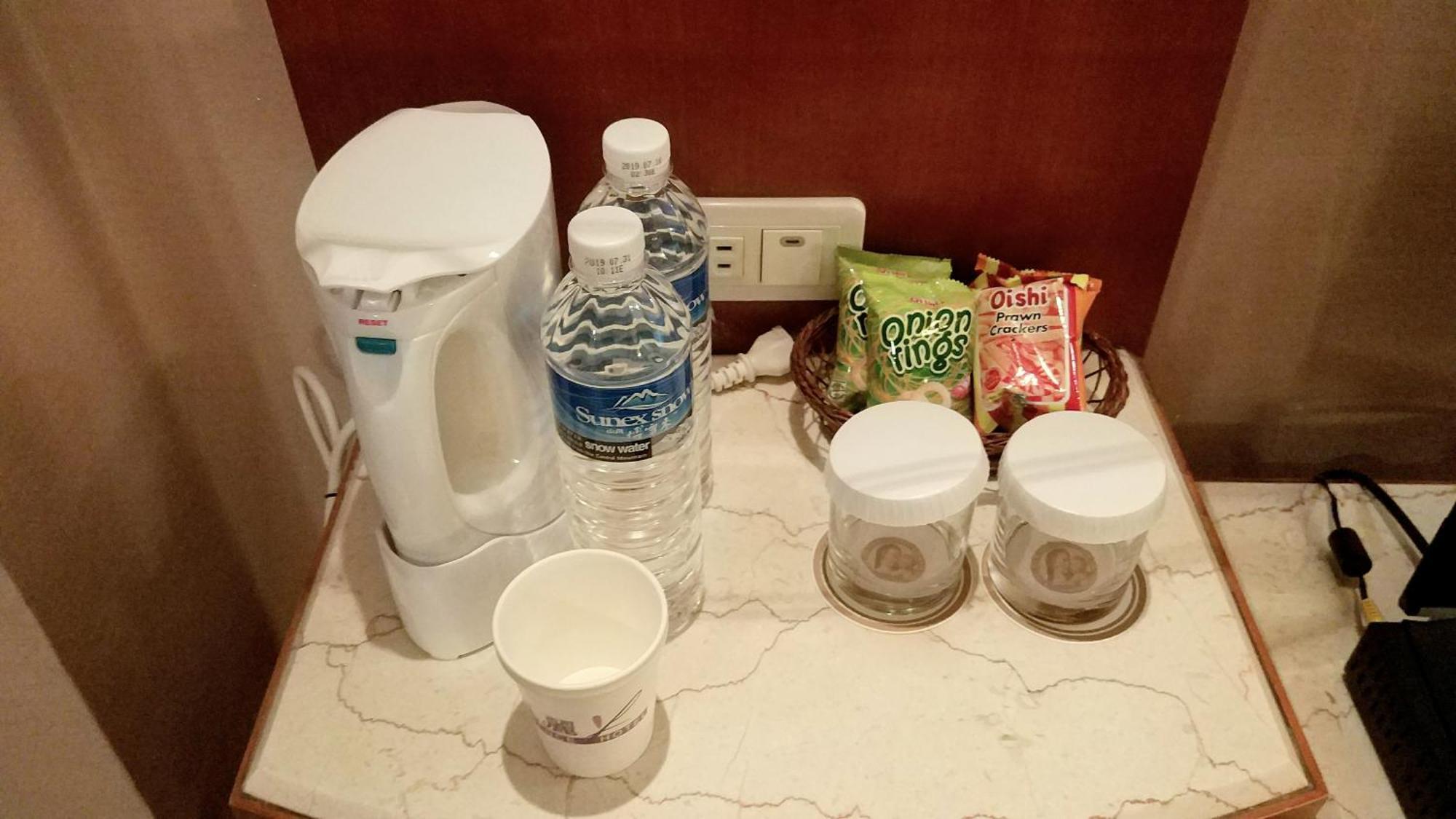 Elegance Hotel 3*