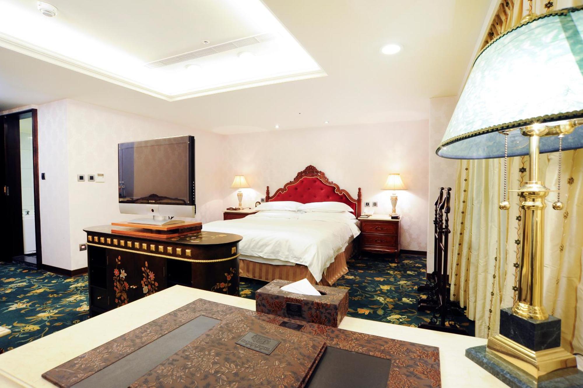 Royal Seasons ‧ Nanjing W. Hotel